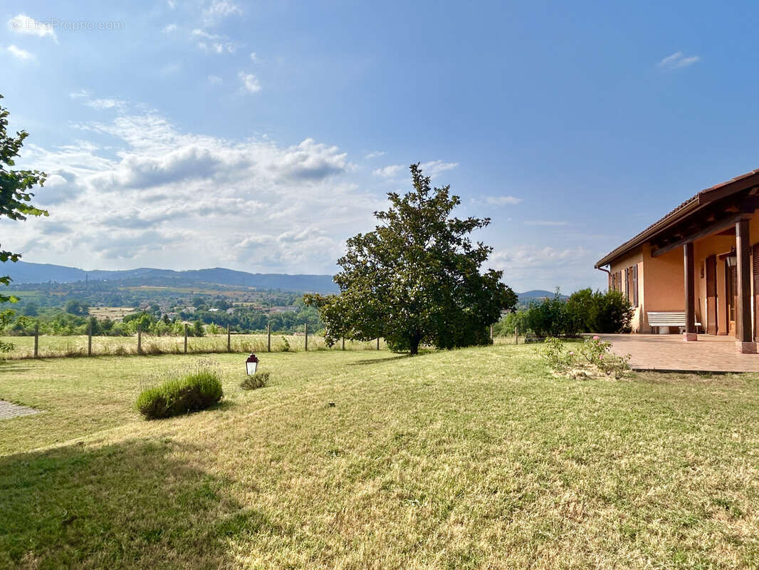 Maison à BRINDAS