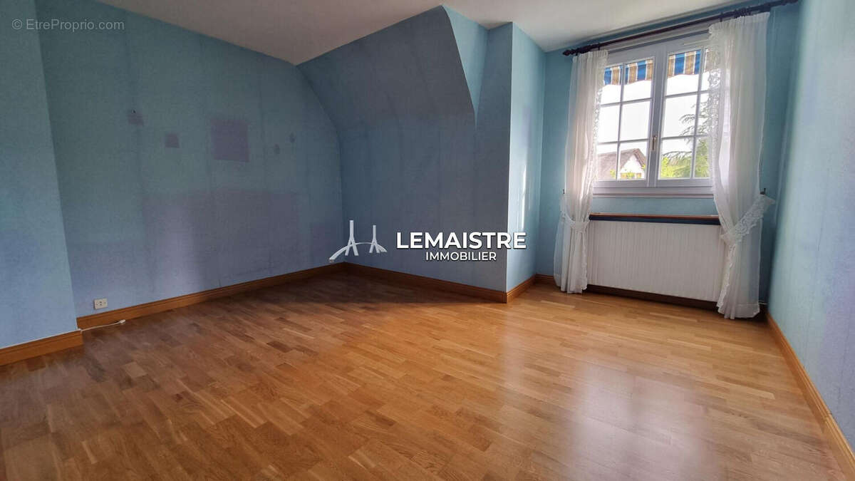 Maison à SAINT-MARTIN-DE-BOSCHERVILLE