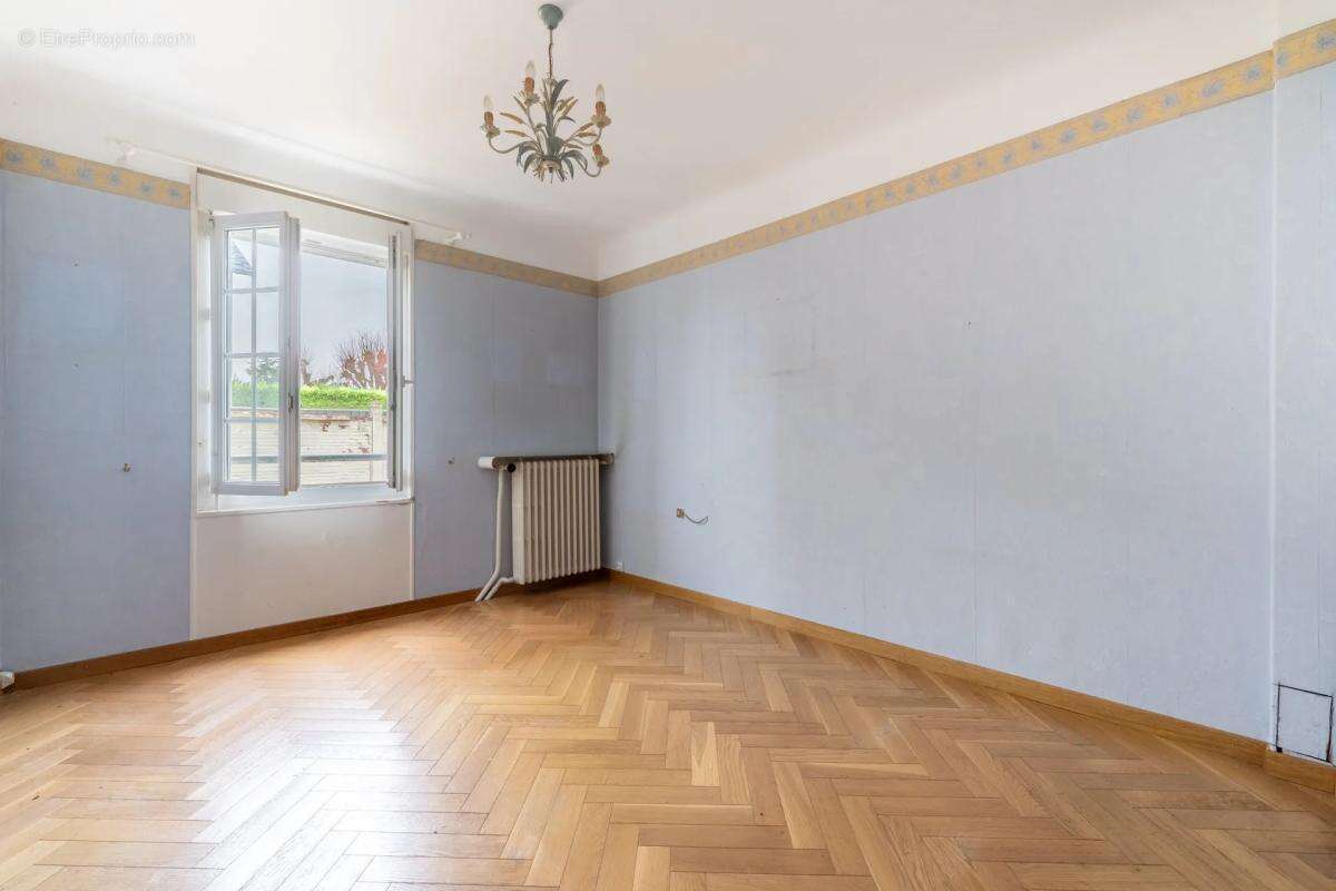 Maison à LA COUTURE-BOUSSEY