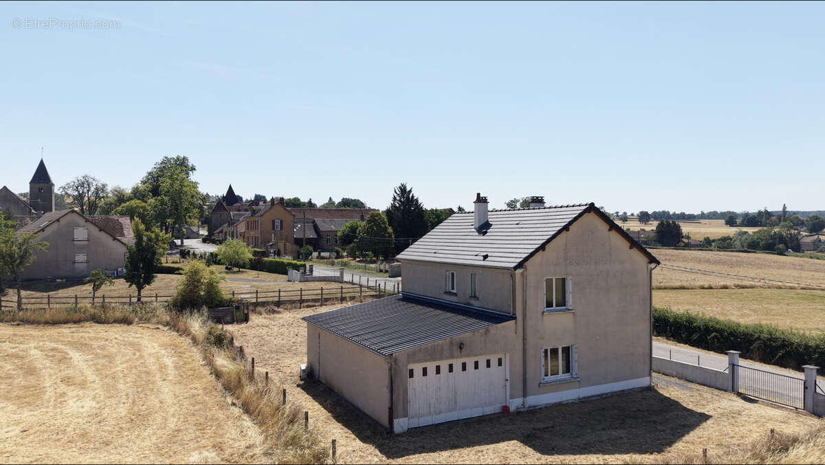 Maison à SAINT-SEINE