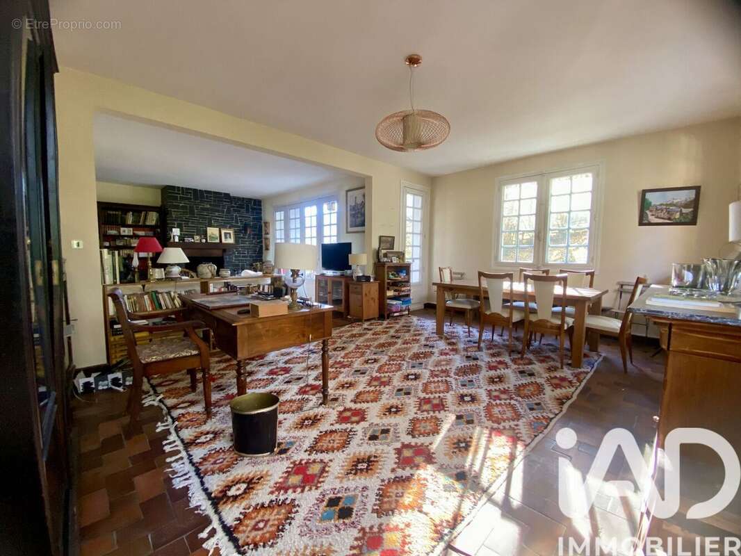 Maison 275 m² à Bagneres-De-Bigorre  - photo 3