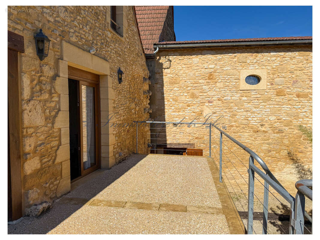 Maison à MONTIGNAC