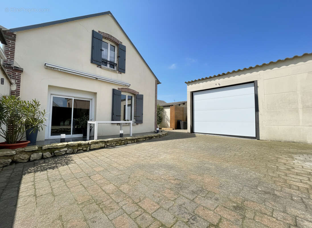 Maison à BAILLEAU-LE-PIN