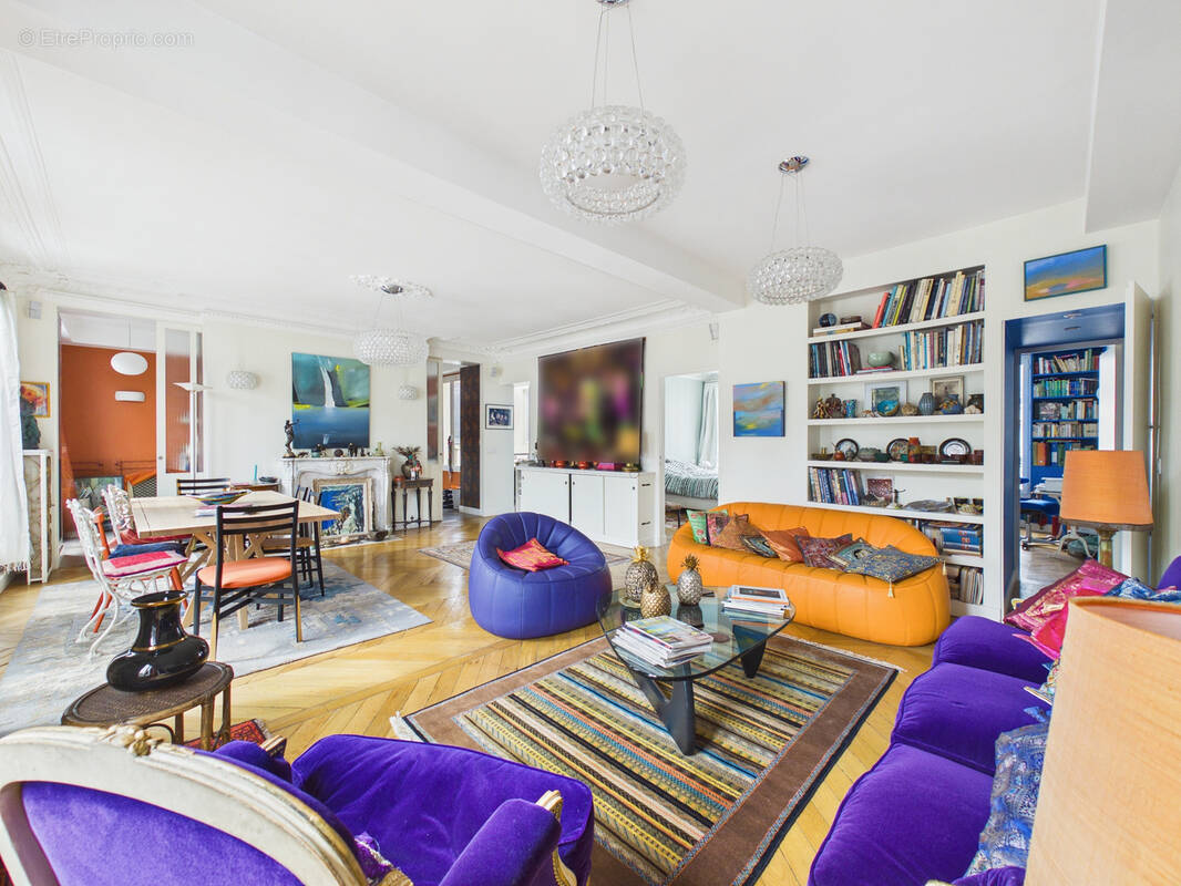 Appartement à PARIS-10E