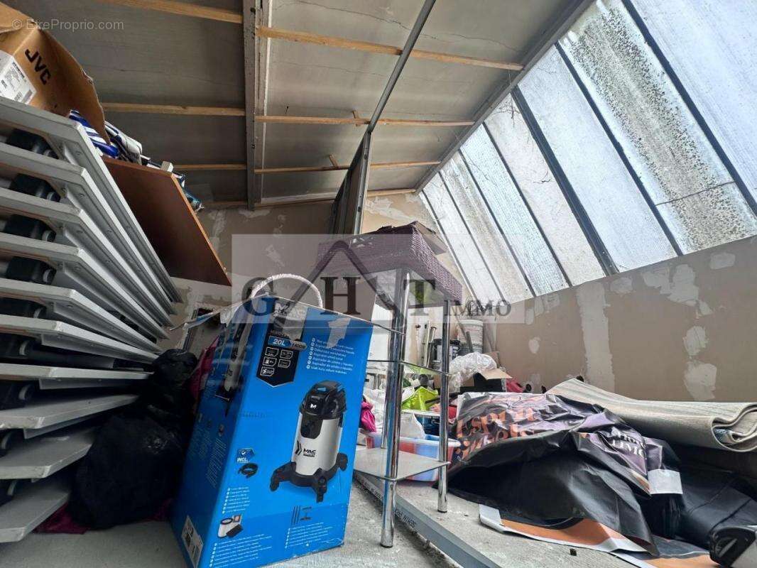 Entrepot de 300m² a vendre  a saint-denis - photo 4