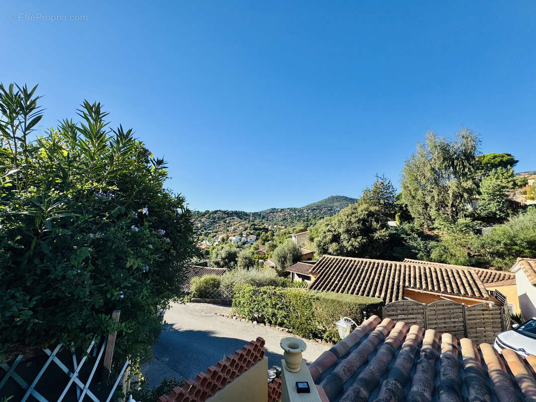 Maison à BORMES-LES-MIMOSAS