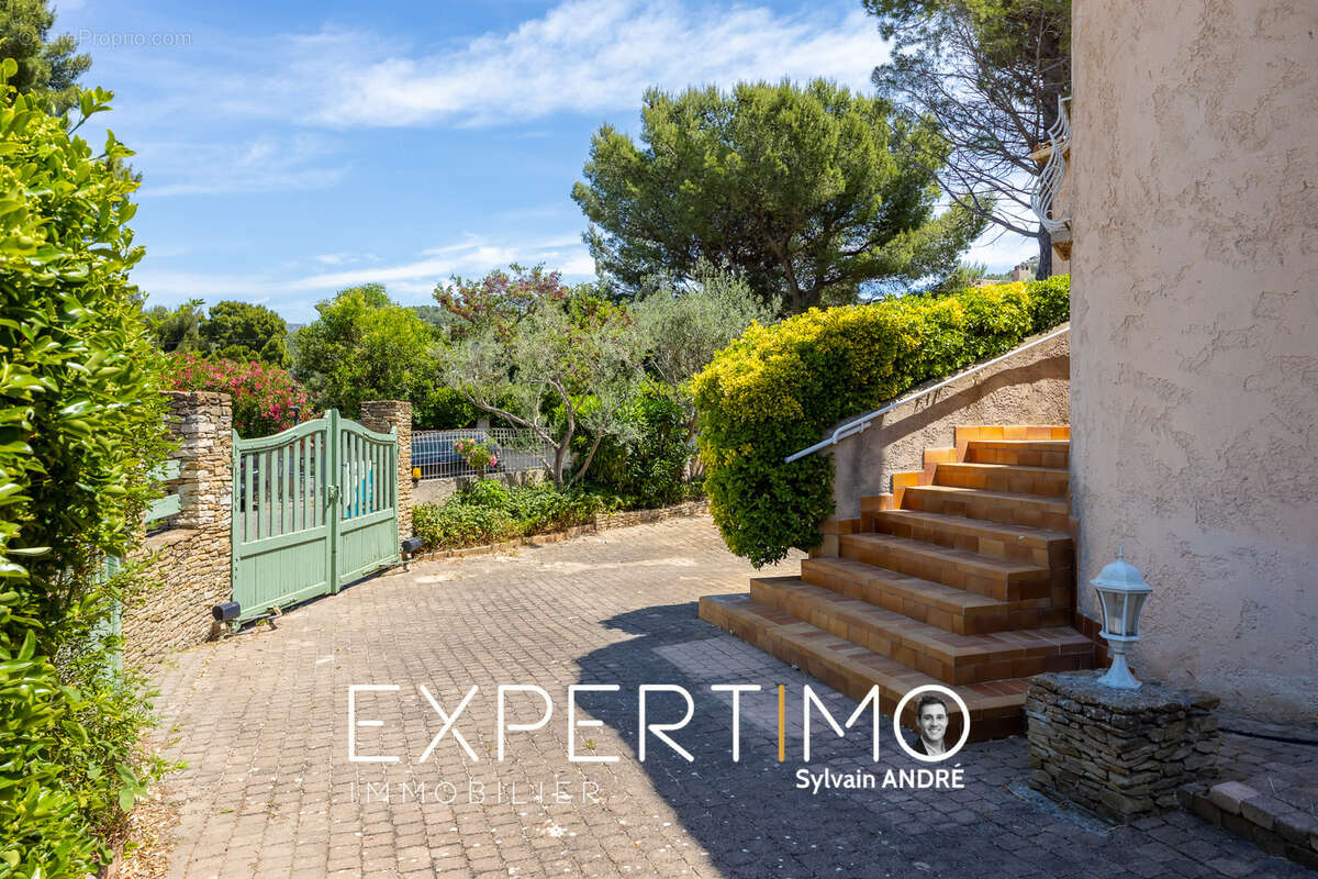 Maison à MARSEILLE-9E