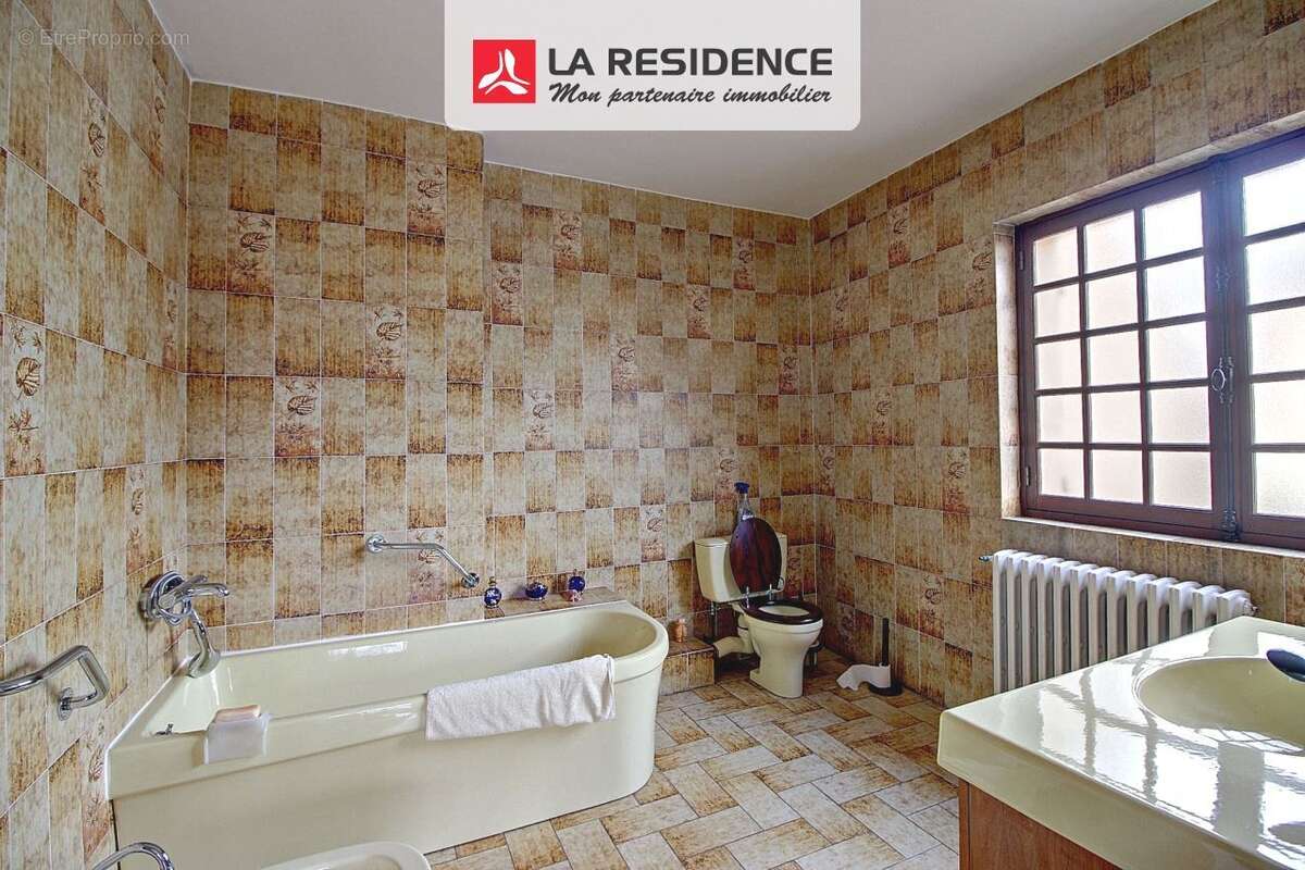 Maison 256 m² à Orgeval  - photo 9