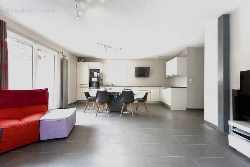 VAL DE CHAISE (74) - MAISON de 2015 Type 4 de 111,52 m2 - Terrain 431m2 - photo 11