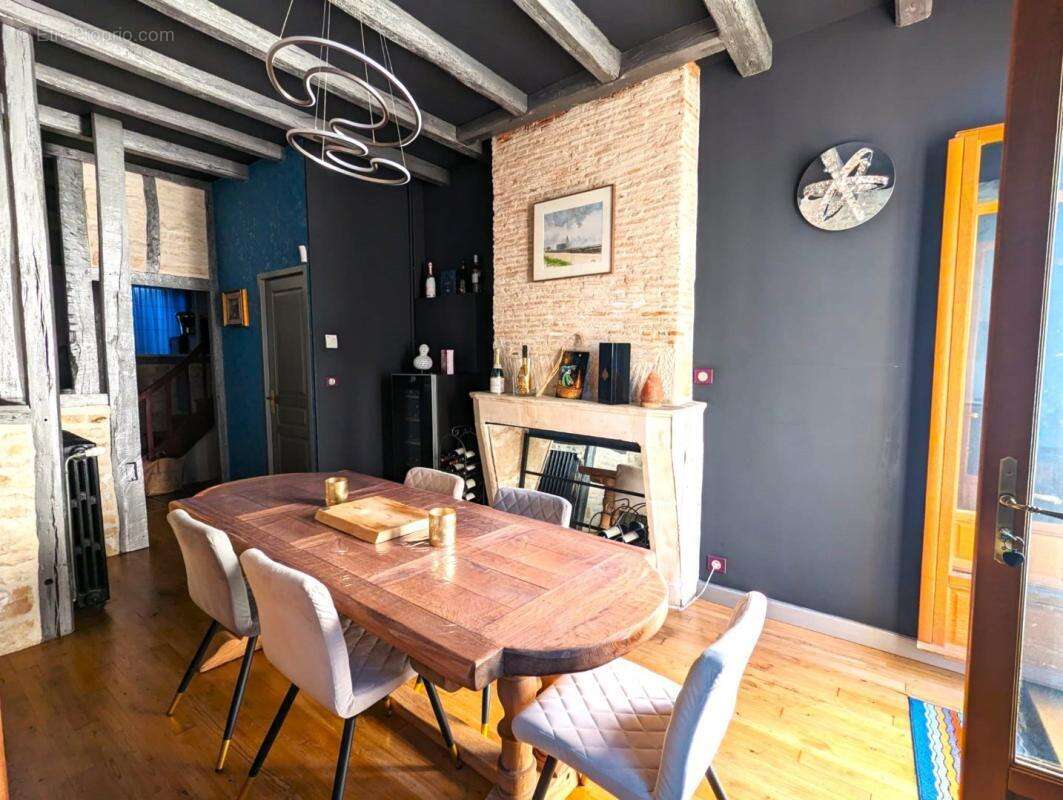 Maison à VERTEUIL-SUR-CHARENTE