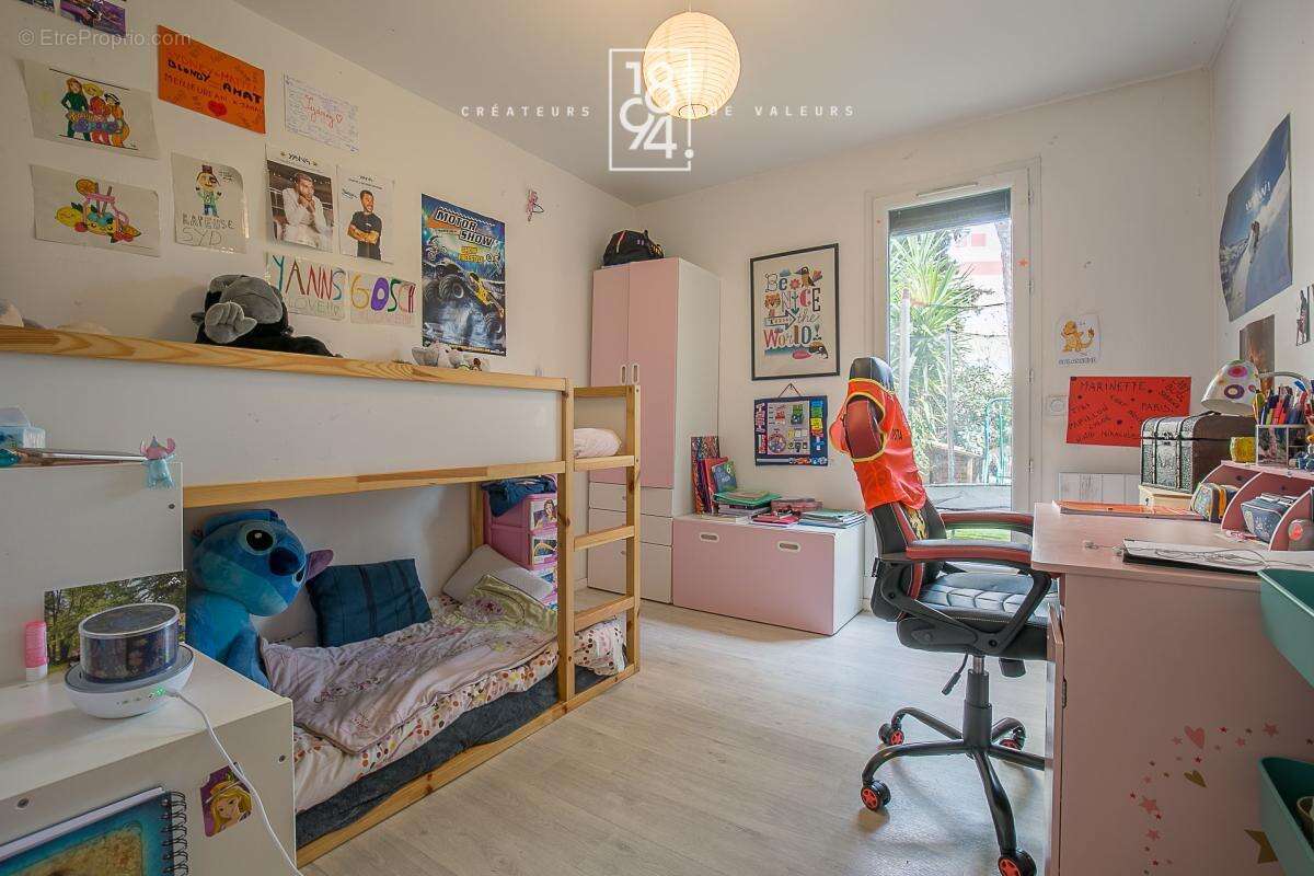 Très bel appartement de type 4 rénové avec jardin à la Vieille Chapelle - photo 9