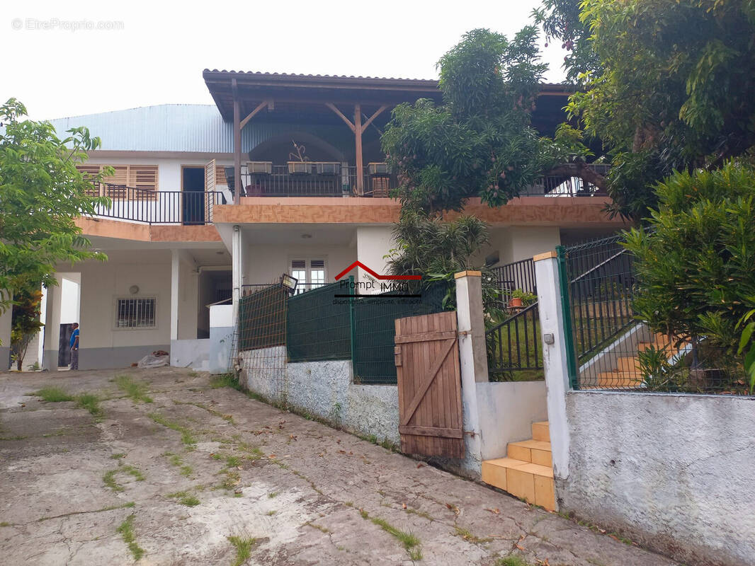 Maison à SCHOELCHER