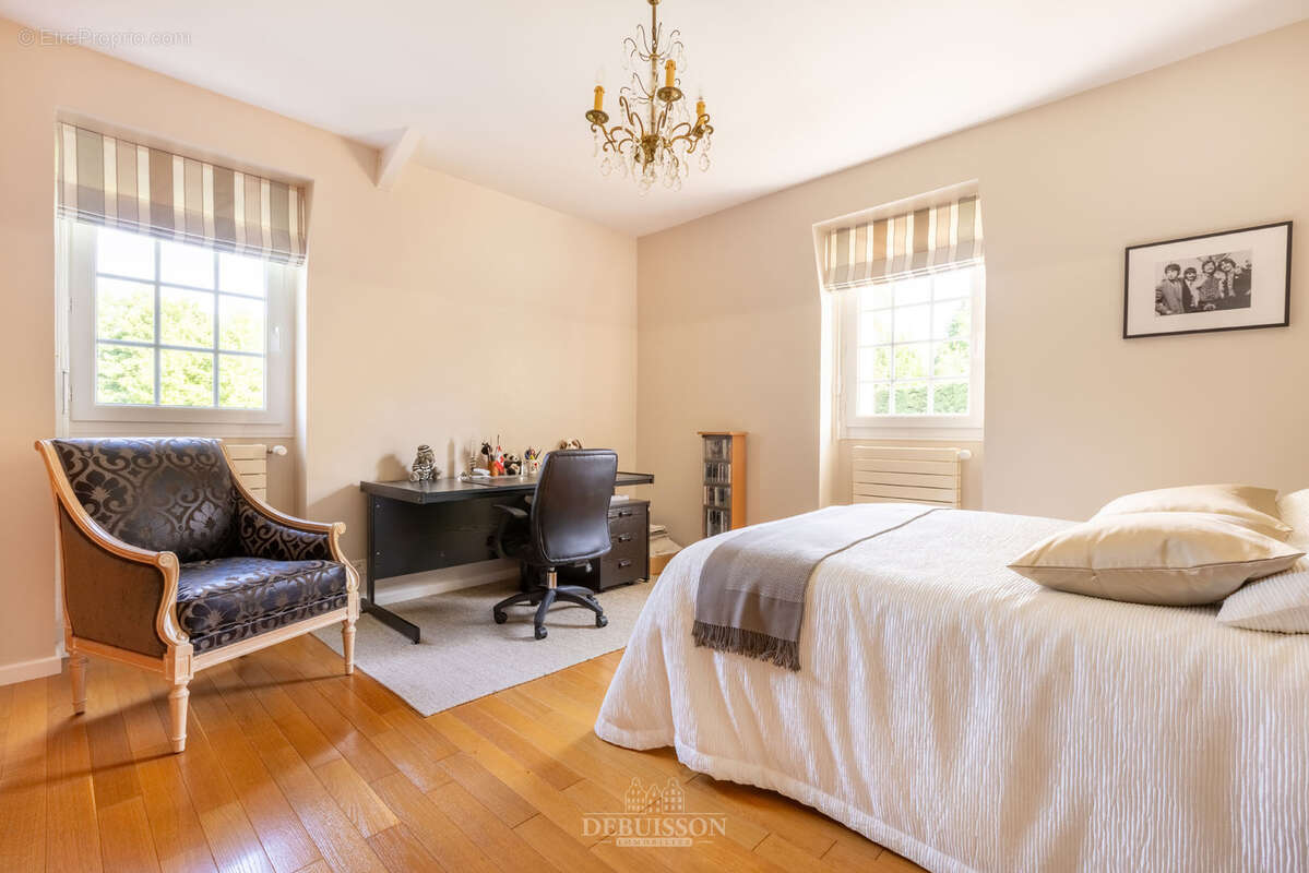 Maison à ANZIN-SAINT-AUBIN