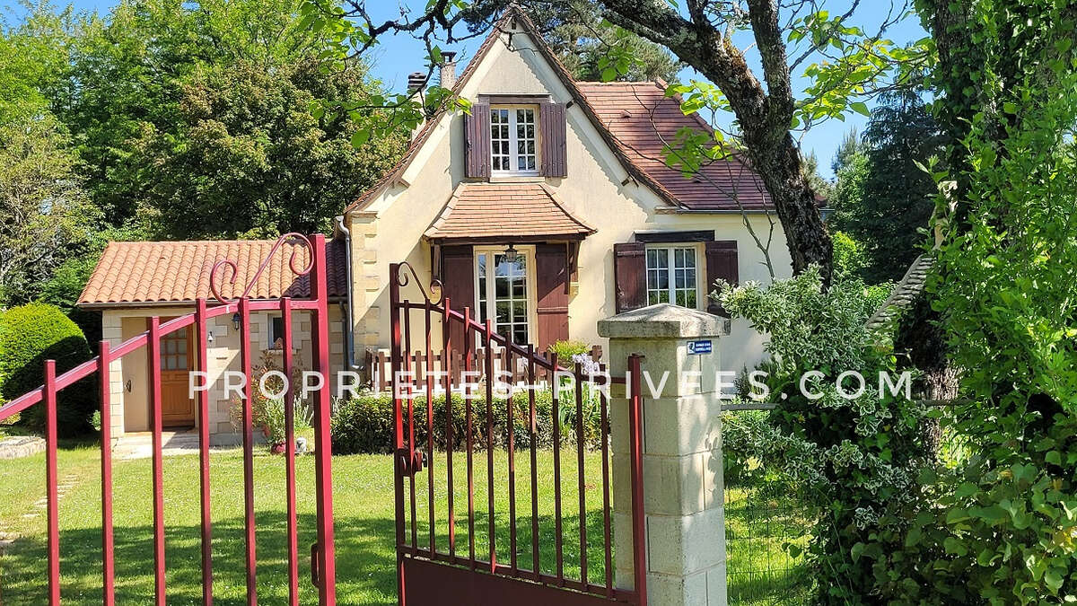 Maison à ROUFFIGNAC-SAINT-CERNIN-DE-REILHAC