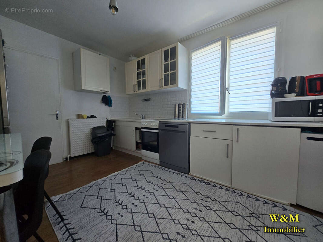 Appartement à CORBEIL-ESSONNES