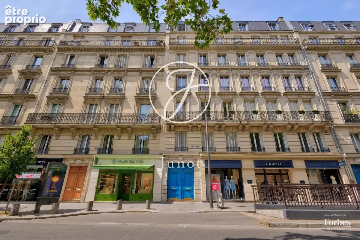 Paris 16e - VICTOR-HUGO - Appartement - 4 pièces - 124,10m² Carrez - 3 chambres - Dernier étage - Exposé sud-est - Vue tour Eiff - photo 23