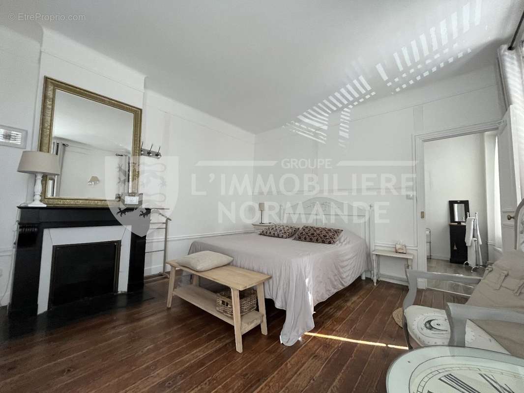 Maison à LA ROCHE-GUYON