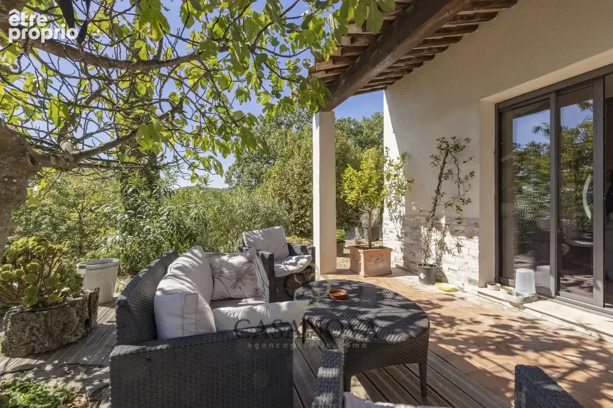 Golfe de Saint Tropez - Domaine de 5 hectares avec bastide, maison de gardien, piscine et vue panoramique à La Garde-Freinet - photo 31