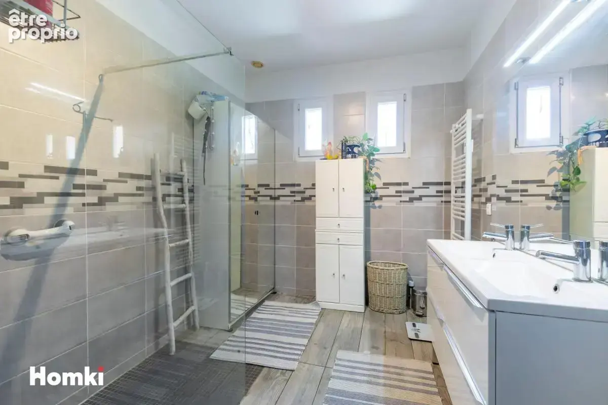 Maison/Villa T5 de 211 m² à Bruguières 31150 - photo 9