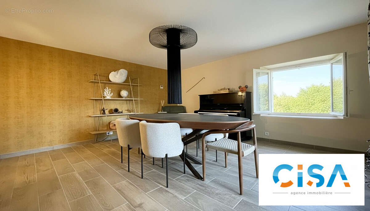 Maison à PONT-SAINTE-MAXENCE