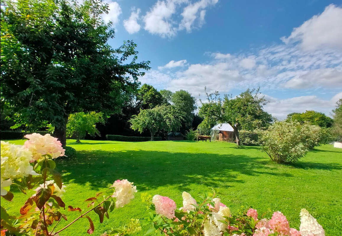 Maison à LA HOUSSAYE
