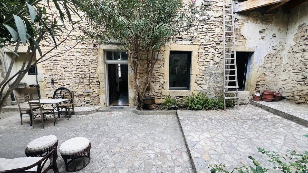 Appartement à LANGLADE