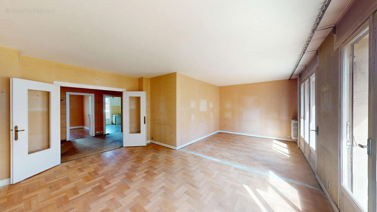 Appartement à LYON-6E