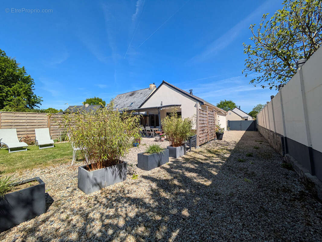 Maison à LE TRONCHET