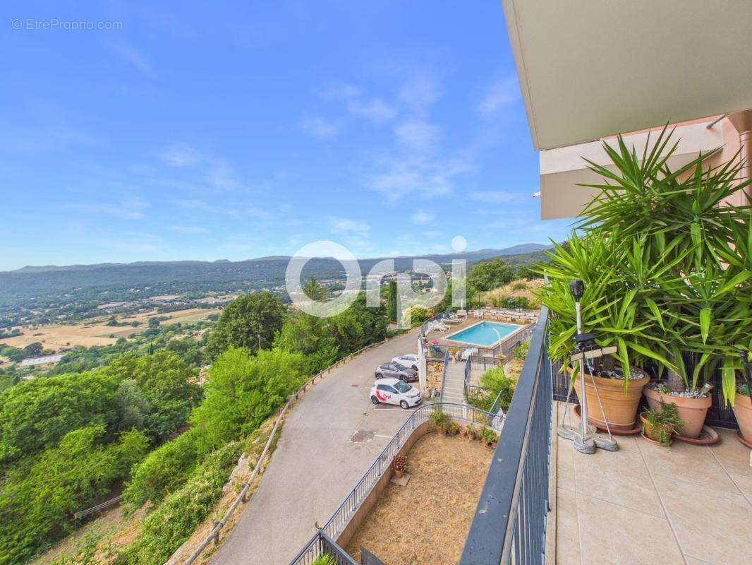 Appartement à MONTAUROUX