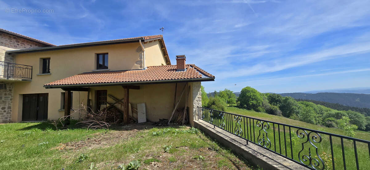 Maison à TIRANGES