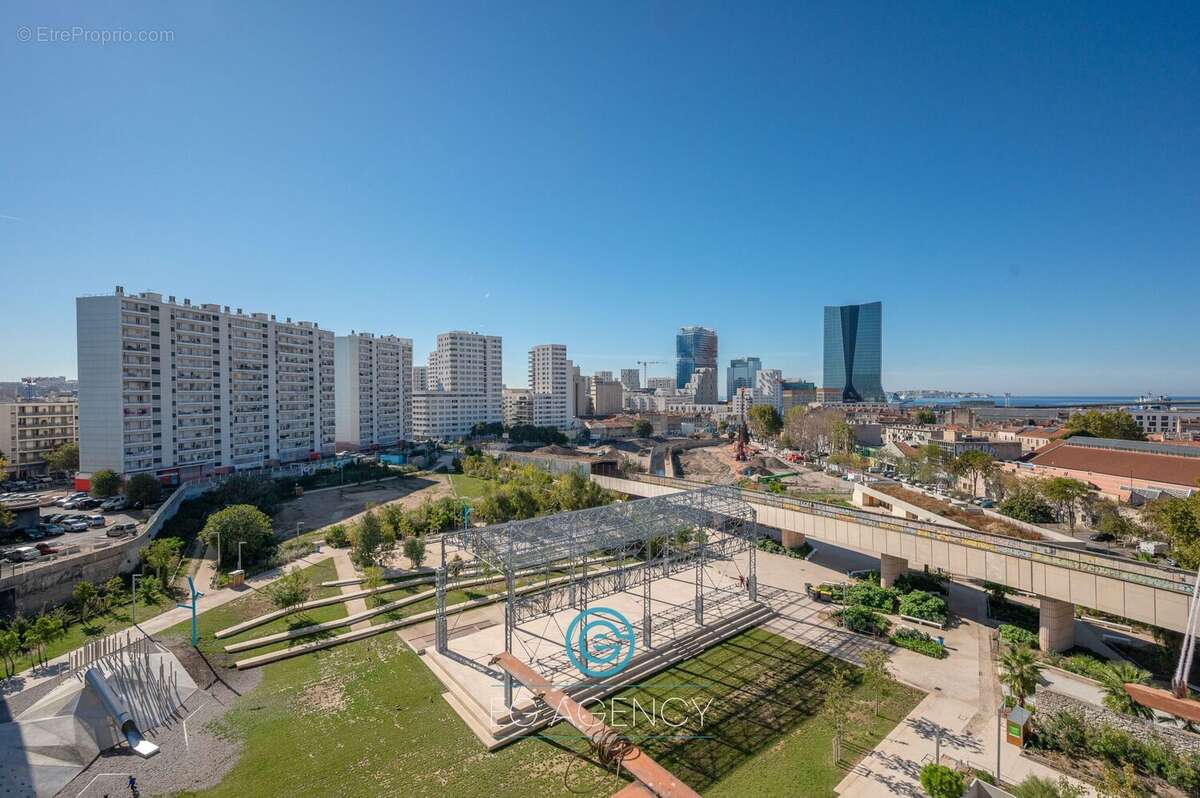 Appartement à MARSEILLE-3E