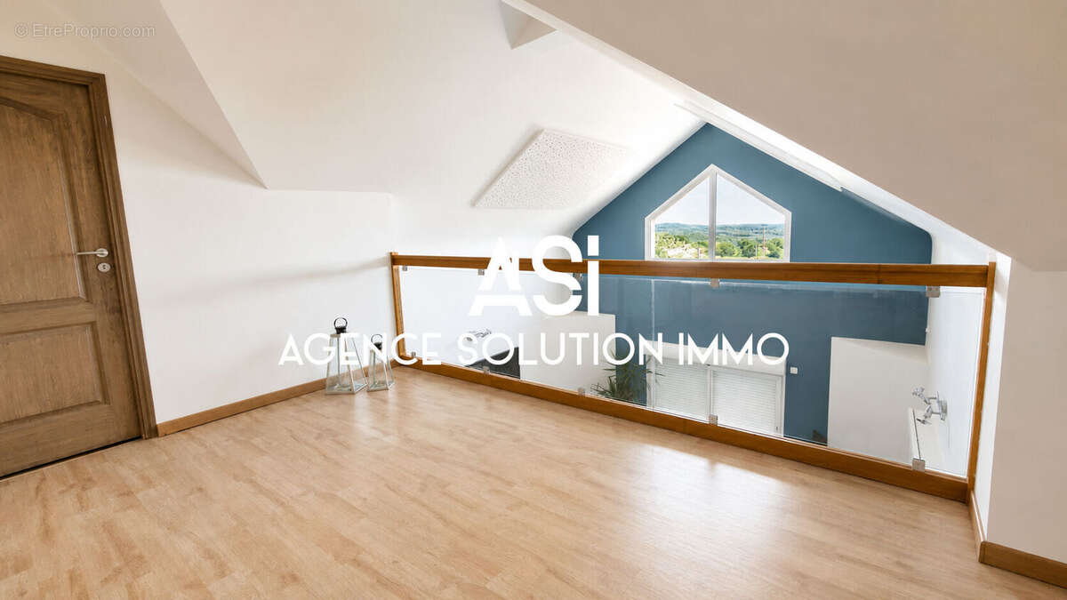 Maison Crennes Sur Fraubee 142 m2 - photo 9