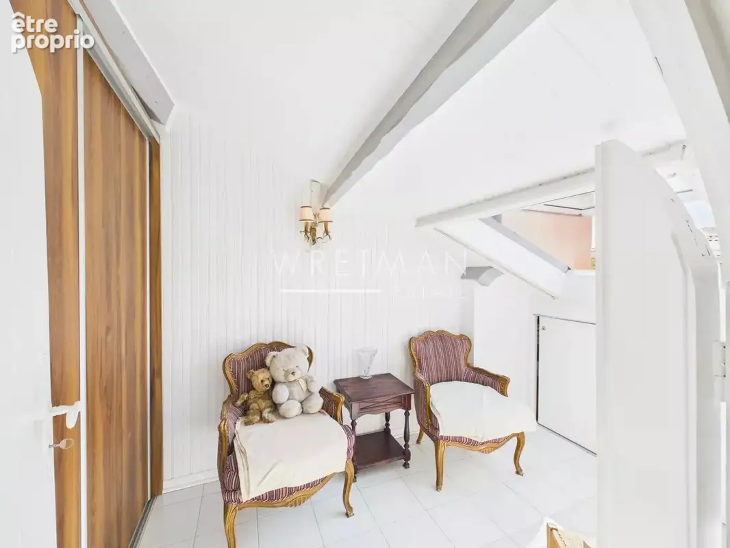 Appartement loft en dernier étage avec terrasse, aperçu mer - Menton Centre - photo 16