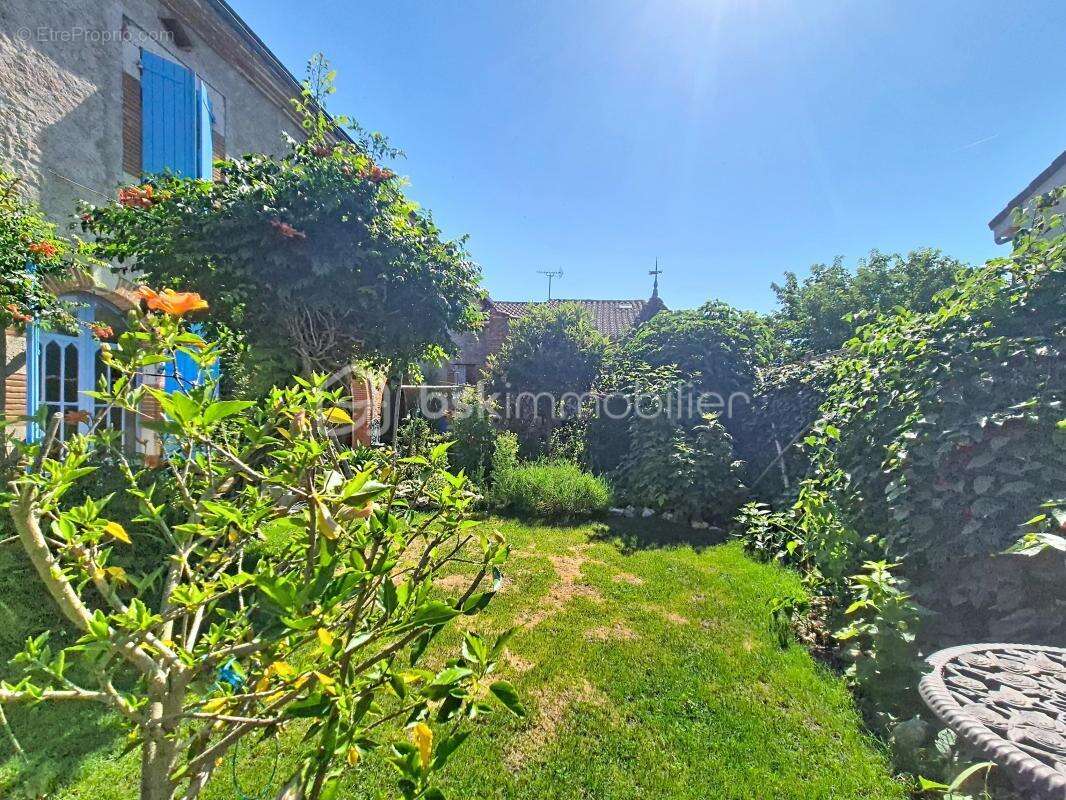 Coup de cœur à Espalais : pierre, jardin et beaux volumes - photo 24