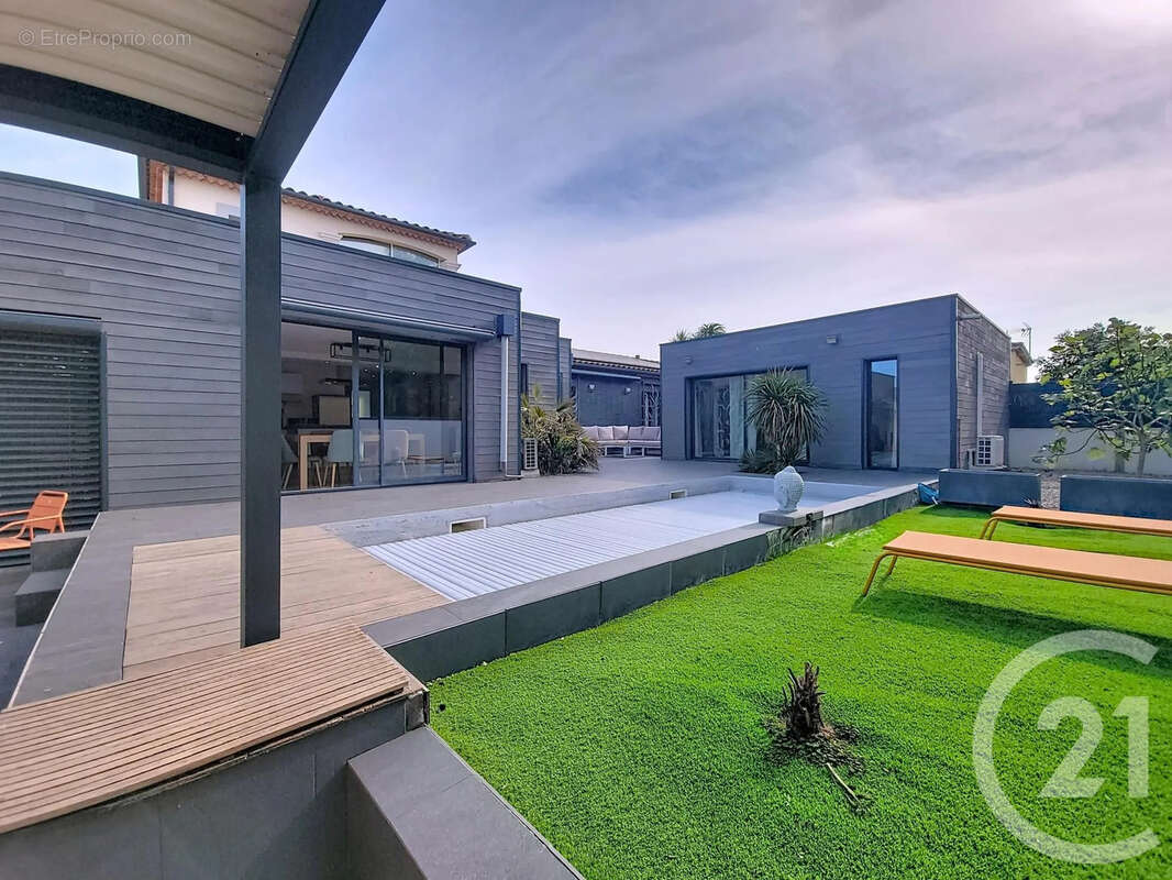 Maison 195 m² à Sorgues  - photo 6