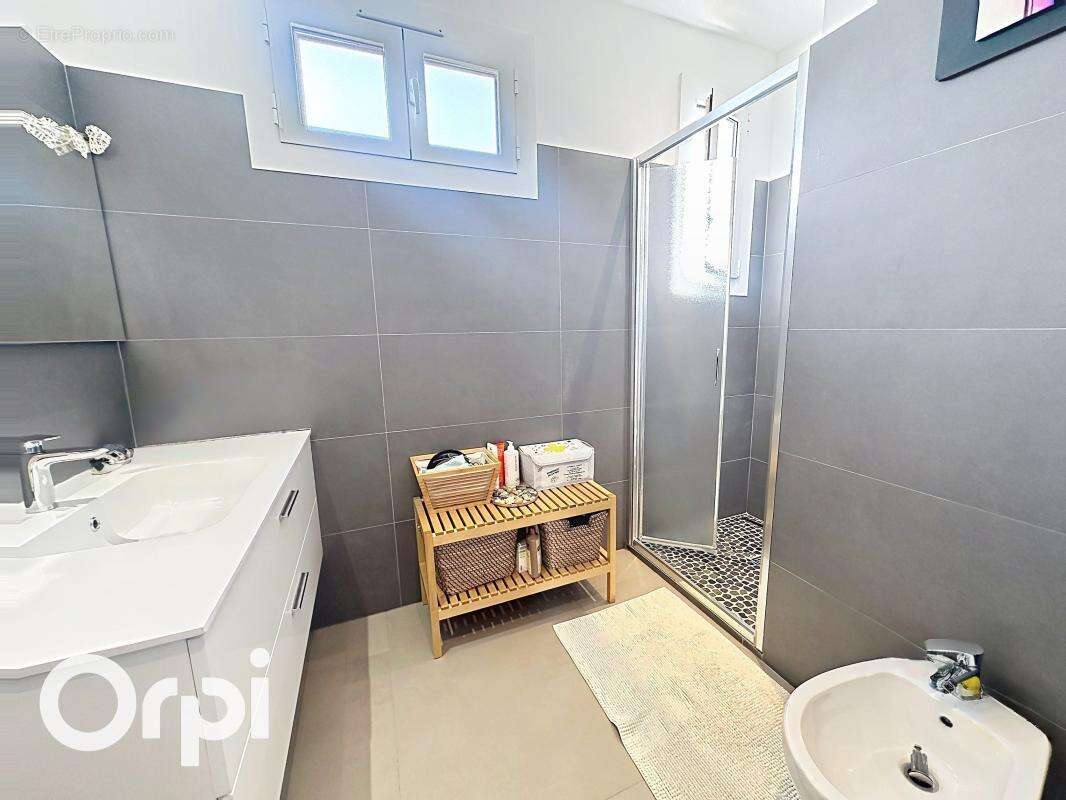 Maison à VILLENEUVE-LOUBET