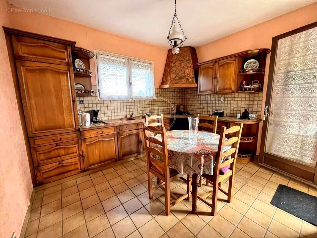 Maison à SAINT-EMILION