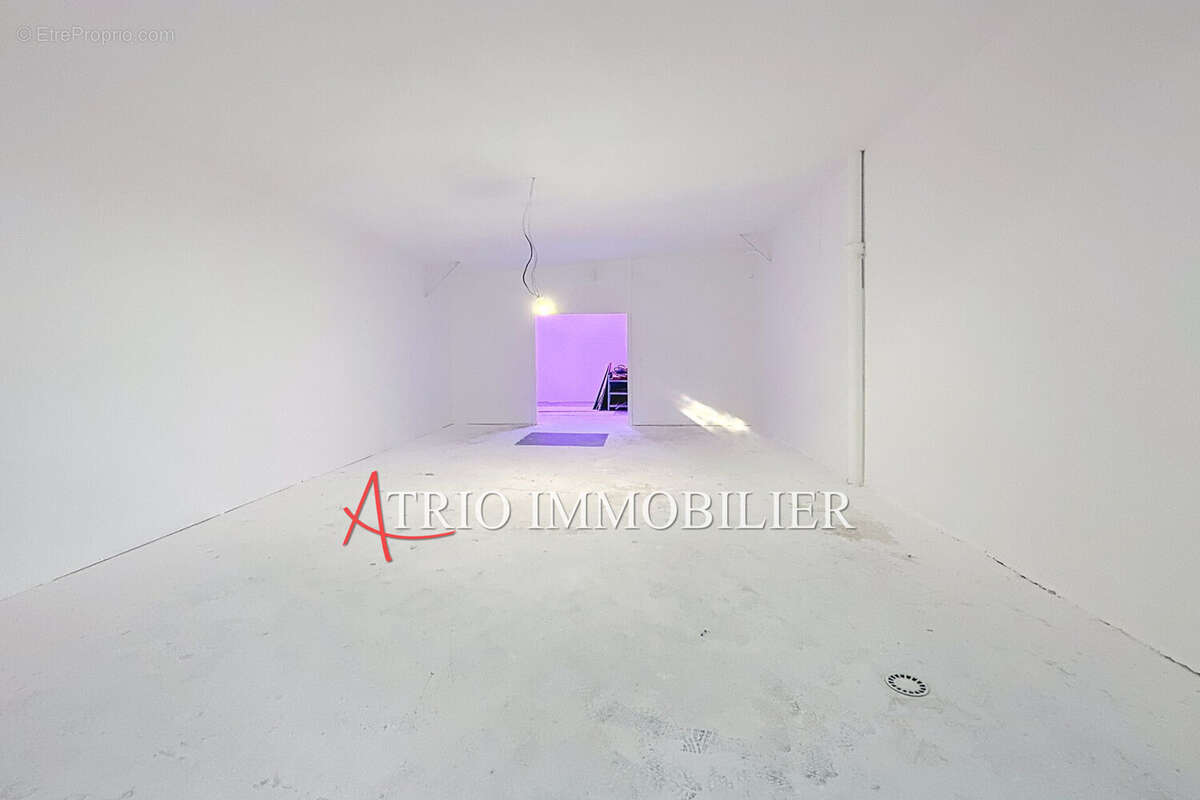 Commerce à CAGNES-SUR-MER