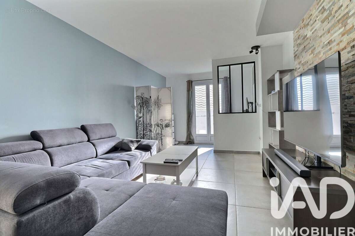 Photo 3 - Maison à VILLENEUVE-LA-RIVIERE