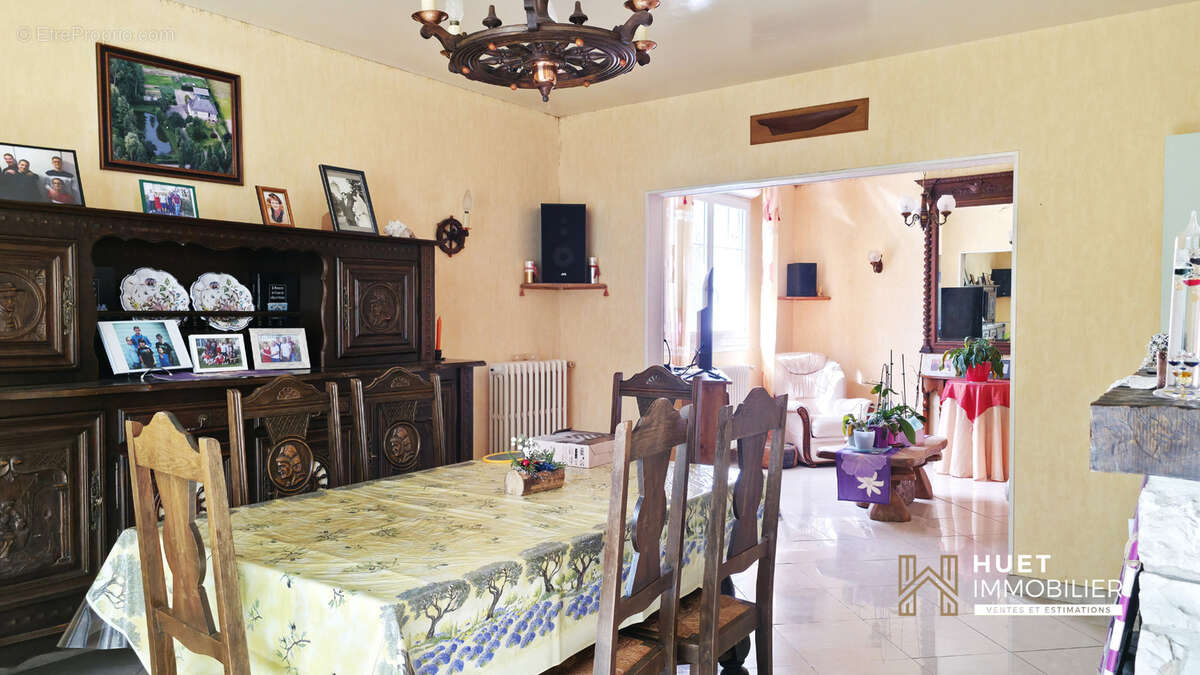 Maison à GRAND-FOUGERAY
