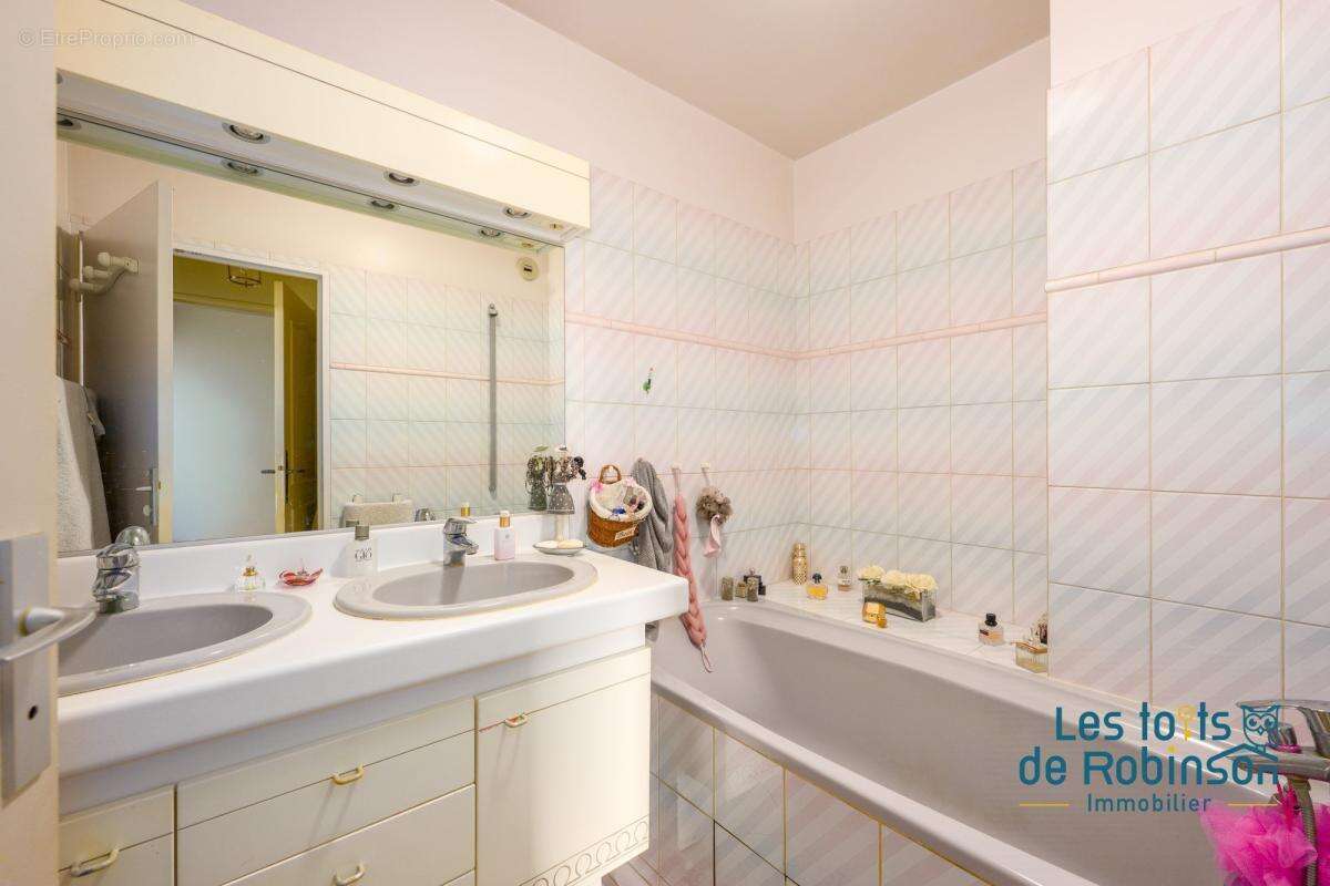 Appartement à CHATILLON
