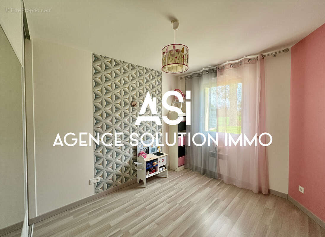 Maison à SAINT-OUEN-DES-TOITS