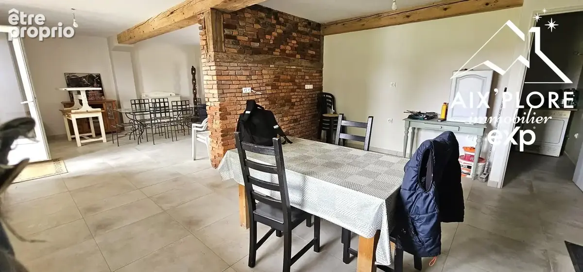 Maison 240 m² à Vescours  - photo 9