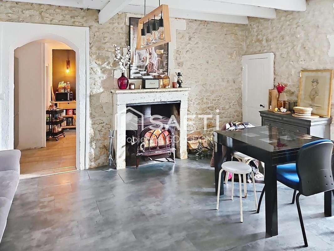 Photo 5 - Maison à BALZAC