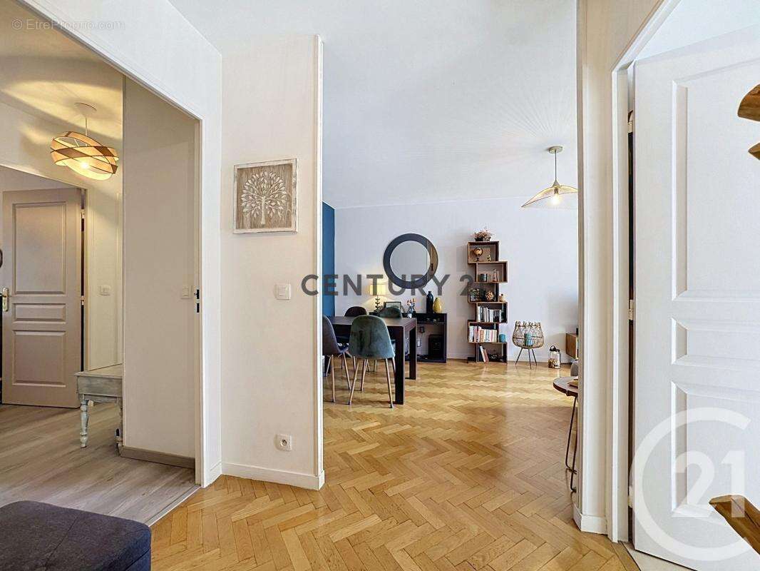 Appartement à MAISONS-ALFORT
