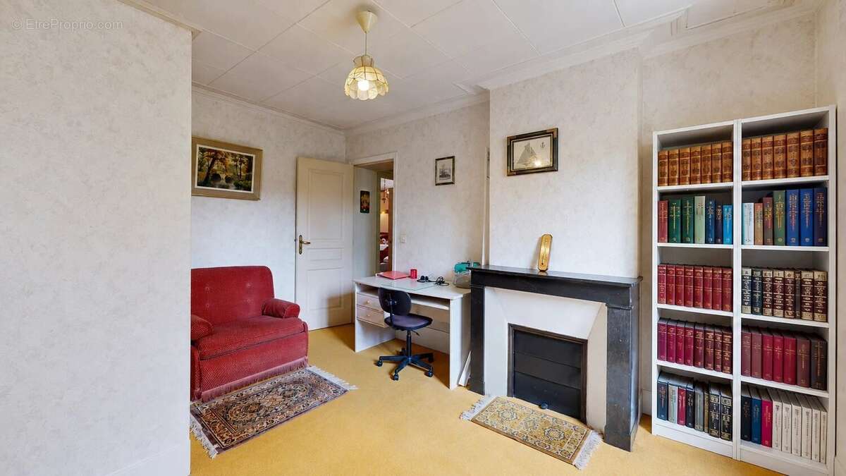 Maison à COUBRON