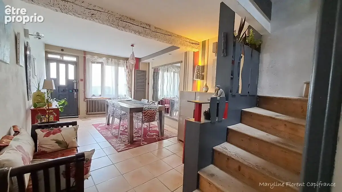 Maison T5 de 105 m² – Cour sans vis-à-vis, Véranda, Terrasse, Garage et dépendance - photo 4