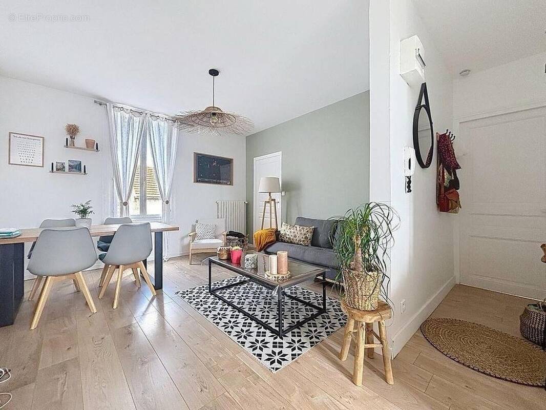 Photo 1 - Appartement à REIMS