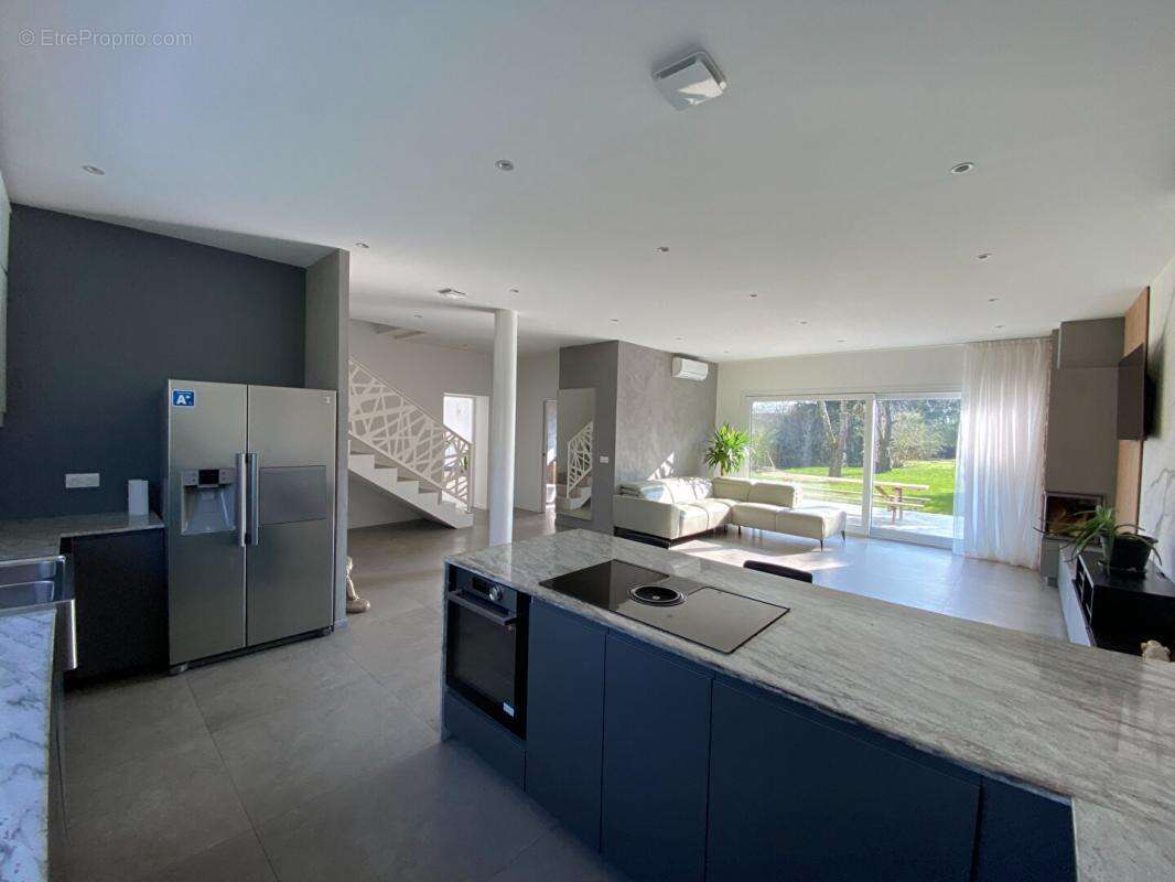 Maison à COULOMMIERS