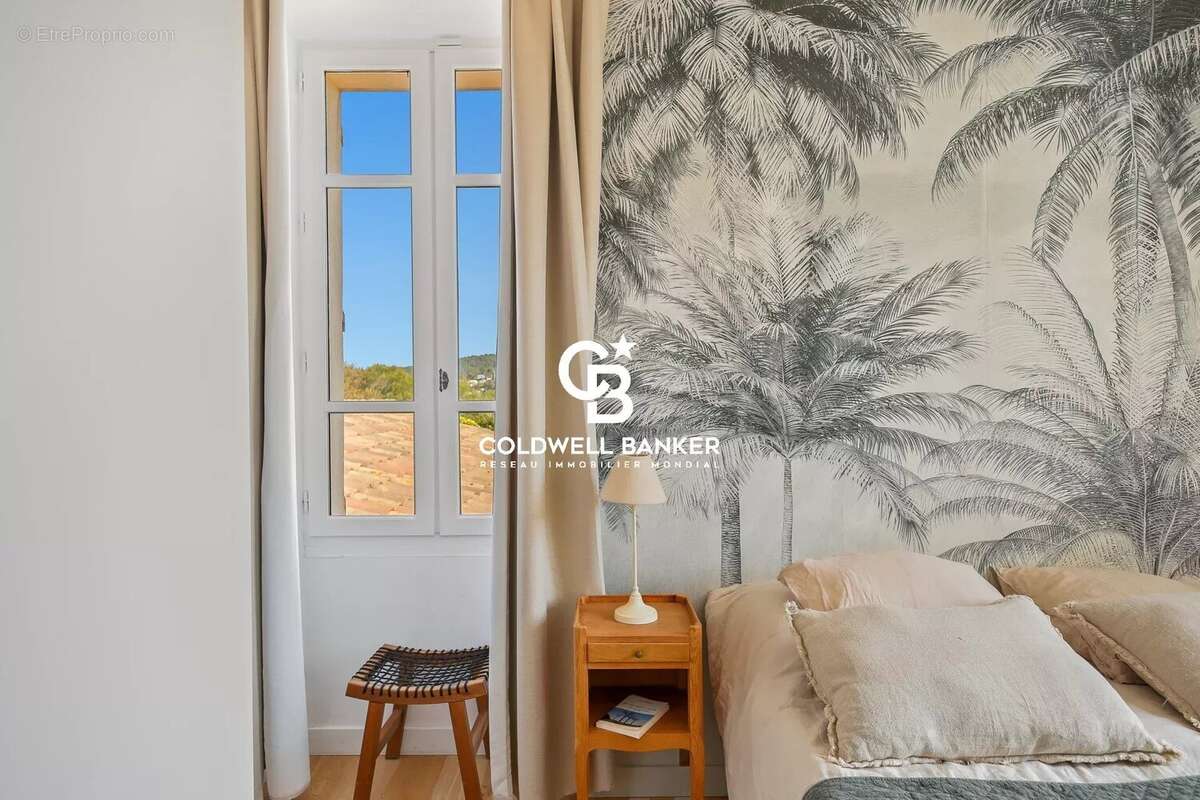 Maison à CARQUEIRANNE